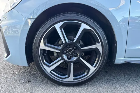 PY24KXN Audi A1 Black Edition 25 TFSI 95 PS 5-speed Thumbnail #11