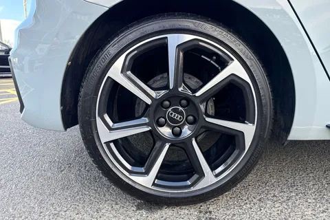 PY24KXN Audi A1 Black Edition 25 TFSI 95 PS 5-speed Thumbnail #13