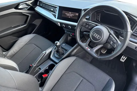 PY24KXN Audi A1 Black Edition 25 TFSI 95 PS 5-speed Thumbnail #15