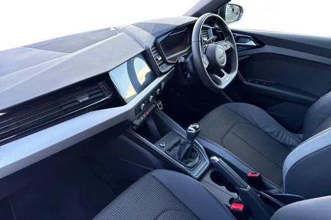 PY24KXN Audi A1 Black Edition 25 TFSI 95 PS 5-speed Thumbnail #16