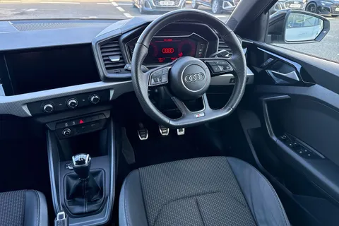 PY24KXN Audi A1 Black Edition 25 TFSI 95 PS 5-speed Thumbnail #19