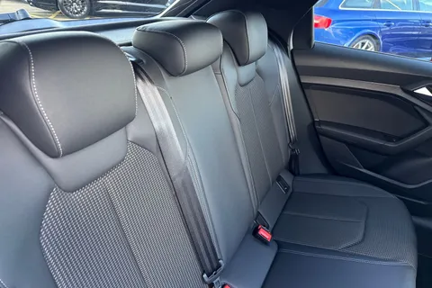 PY24KXN Audi A1 Black Edition 25 TFSI 95 PS 5-speed Thumbnail #20