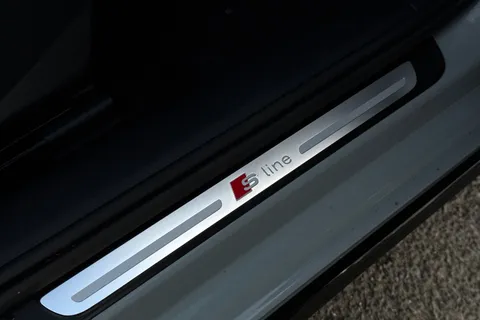 PY24KXN Audi A1 Black Edition 25 TFSI 95 PS 5-speed Thumbnail #38