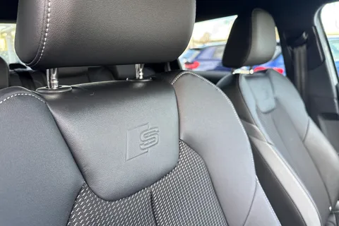 PY24KXN Audi A1 Black Edition 25 TFSI 95 PS 5-speed Thumbnail #40