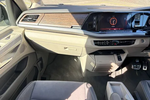 PF75AUU Volkswagen Multivan 2.0 TDI Style 5dr LWB DSG Thumbnail #20