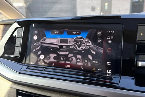 PF75AUU Volkswagen Multivan 2.0 TDI Style 5dr LWB DSG Thumbnail #22