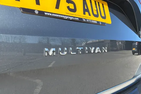 PF75AUU Volkswagen Multivan 2.0 TDI Style 5dr LWB DSG Thumbnail #32