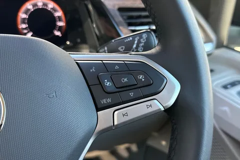 PF75AUU Volkswagen Multivan 2.0 TDI Style 5dr LWB DSG Thumbnail #45