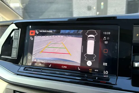 PF75AUU Volkswagen Multivan 2.0 TDI Style 5dr LWB DSG Thumbnail #55