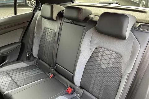 CX73ONH Volkswagen Golf 1.5 TSI (130ps) R-Line EVO Thumbnail #15