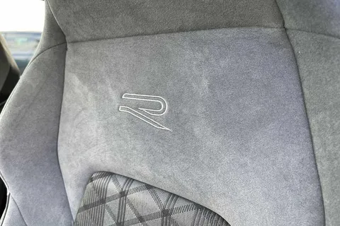 CX73ONH Volkswagen Golf 1.5 TSI (130ps) R-Line EVO Thumbnail #39