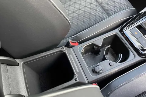 CX73ONH Volkswagen Golf 1.5 TSI (130ps) R-Line EVO Thumbnail #47