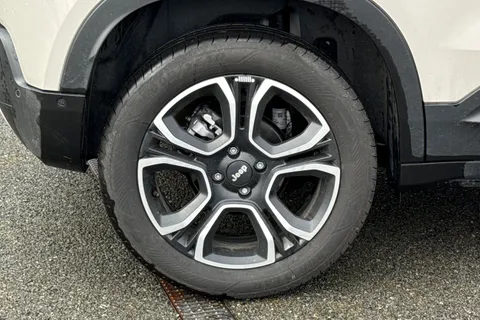 GU75LMF Jeep Avenger 1.2 Summit Euro 6 (s/s) 5dr Thumbnail #14