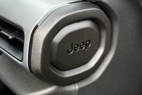 GU75LMF Jeep Avenger 1.2 Summit Euro 6 (s/s) 5dr Thumbnail #32