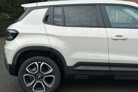 GU75LMF Jeep Avenger 1.2 Summit Euro 6 (s/s) 5dr Thumbnail #34