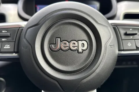 GU75LMF Jeep Avenger 1.2 Summit Euro 6 (s/s) 5dr Thumbnail #38