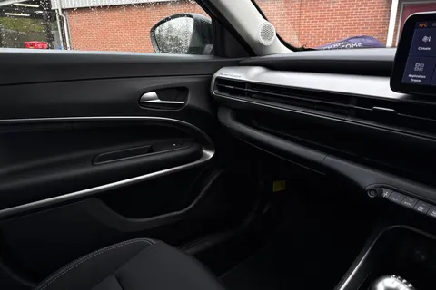 GU75LMF Jeep Avenger 1.2 Summit Euro 6 (s/s) 5dr Thumbnail #44