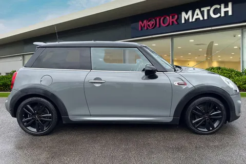 YE66RCO Mini Hatch 1.5 Cooper Hatchback 3dr Petrol Manual Euro 6 (s/s) (136 ps) Thumbnail #3