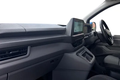 MF26FJU Volkswagen Campervan Commerce PRO auto Thumbnail #9