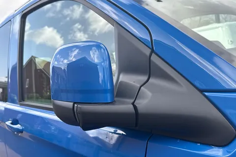 MF26FJU Volkswagen Campervan Commerce PRO auto Thumbnail #29