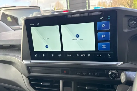 MF26FJU Volkswagen Campervan Commerce PRO auto Thumbnail #36