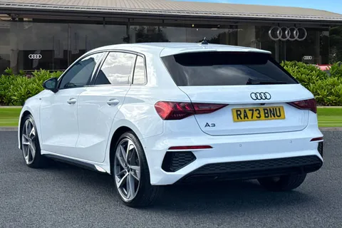 RA73BNU Audi A3 Sportback Black Edition 35 TFSI  150 PS S tronic Thumbnail #3