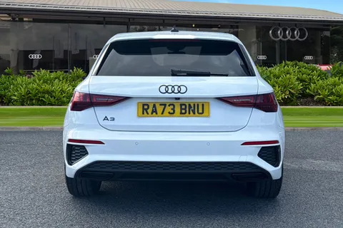 RA73BNU Audi A3 Sportback Black Edition 35 TFSI  150 PS S tronic Thumbnail #5