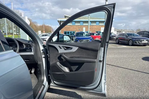 PY23VDJ Audi Q7 MY23.5 S line 50 TDI quattro 286 PS tiptronic Thumbnail #42