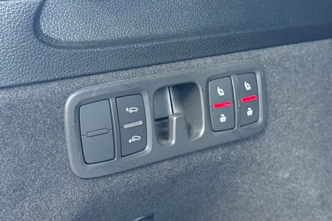 PY23VDJ Audi Q7 MY23.5 S line 50 TDI quattro 286 PS tiptronic Thumbnail #50