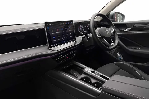 DK75YNS Volkswagen Passat 1.5 TSI eHybrid Life 5dr DSG ⭐Folding tow bar⭐ Thumbnail #2