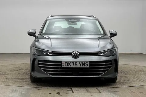 DK75YNS Volkswagen Passat 1.5 TSI eHybrid Life 5dr DSG ⭐Folding tow bar⭐ Thumbnail #8