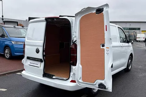 BG25EFB Volkswagen Transporter Commerce Plus 2.0 TDI 110 PS 6sp Manual Thumbnail #38