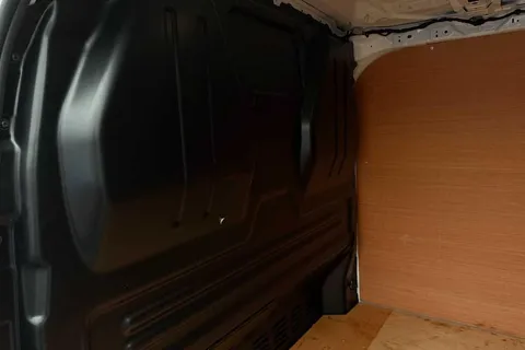 BG25EFB Volkswagen Transporter Commerce Plus 2.0 TDI 110 PS 6sp Manual Thumbnail #44