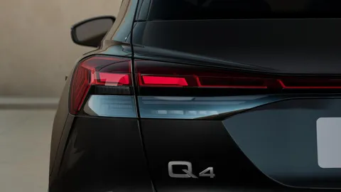  Audi Q4 e-tron 40 S line SUV 5dr Electric Auto 63kWh (204 ps) Thumbnail #7