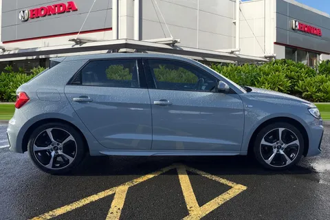 MM72FDP Audi A1 30 TFSI 110 S Line 5dr S Tronic Thumbnail #4