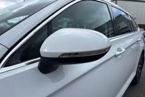 DE22UUG Volkswagen Passat 1.5 TSI EVO SEL 5dr DSG Thumbnail #32