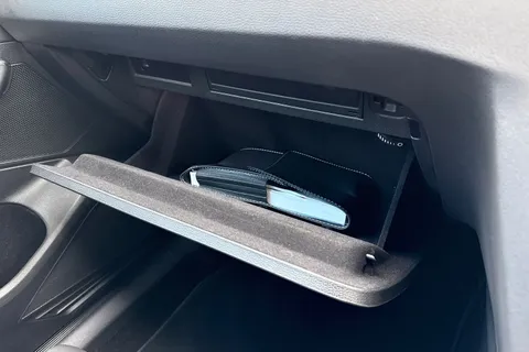 DE22UUG Volkswagen Passat 1.5 TSI EVO SEL 5dr DSG Thumbnail #42