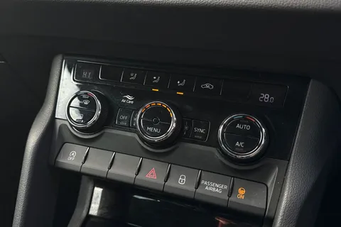 DC69RVV Škoda Karoq 1.0 TSI SE Euro 6 (s/s) 5dr Thumbnail #20