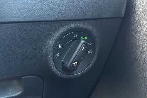 DC69RVV Škoda Karoq 1.0 TSI SE Euro 6 (s/s) 5dr Thumbnail #37