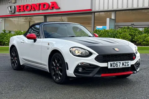 WD67MZG Abarth 124 Spider 1.4 MultiAir Auto Euro 6 2dr Thumbnail #2