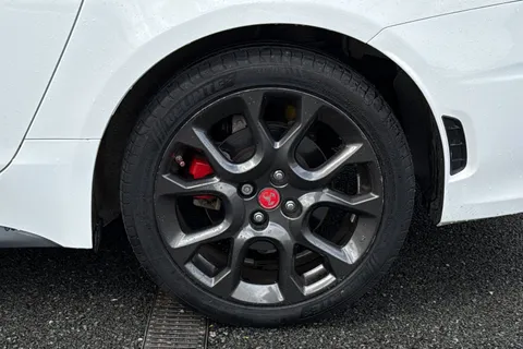 WD67MZG Abarth 124 Spider 1.4 MultiAir Auto Euro 6 2dr Thumbnail #15