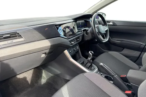 DA73OZL Volkswagen Polo 1.0 TSI Life 5dr Thumbnail #16