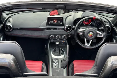 WD67MZG Abarth 124 Spider 1.4 MultiAir Auto Euro 6 2dr Thumbnail #18