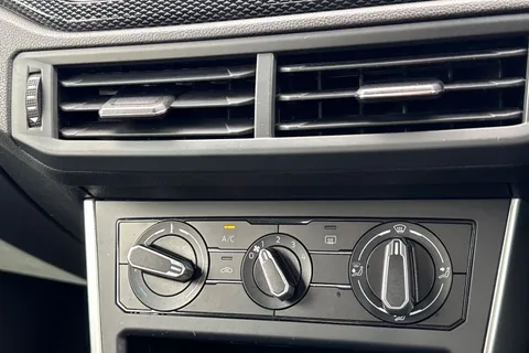 DA73OZL Volkswagen Polo 1.0 TSI Life 5dr Thumbnail #23