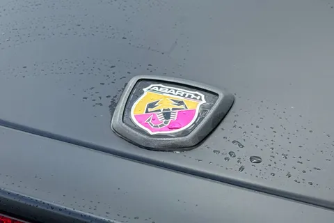 WD67MZG Abarth 124 Spider 1.4 MultiAir Auto Euro 6 2dr Thumbnail #34