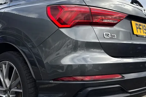 PF19NWK Audi Q3 Vorsprung 40 TFSI quattro 190 PS S tronic Thumbnail #9