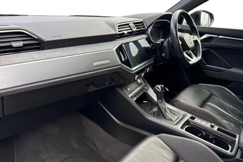 PF19NWK Audi Q3 Vorsprung 40 TFSI quattro 190 PS S tronic Thumbnail #16