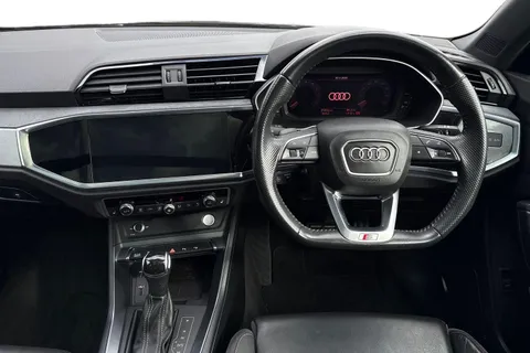 PF19NWK Audi Q3 Vorsprung 40 TFSI quattro 190 PS S tronic Thumbnail #19