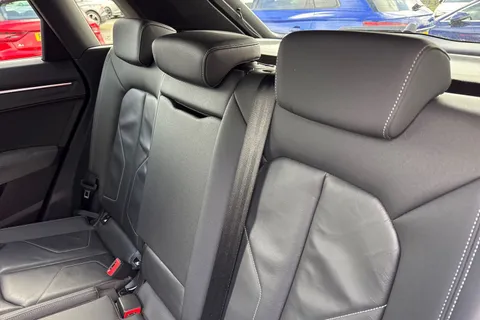 PF19NWK Audi Q3 Vorsprung 40 TFSI quattro 190 PS S tronic Thumbnail #20