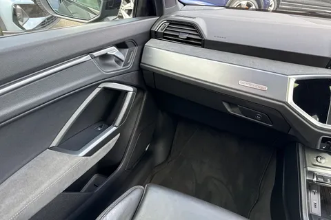 PF19NWK Audi Q3 Vorsprung 40 TFSI quattro 190 PS S tronic Thumbnail #21